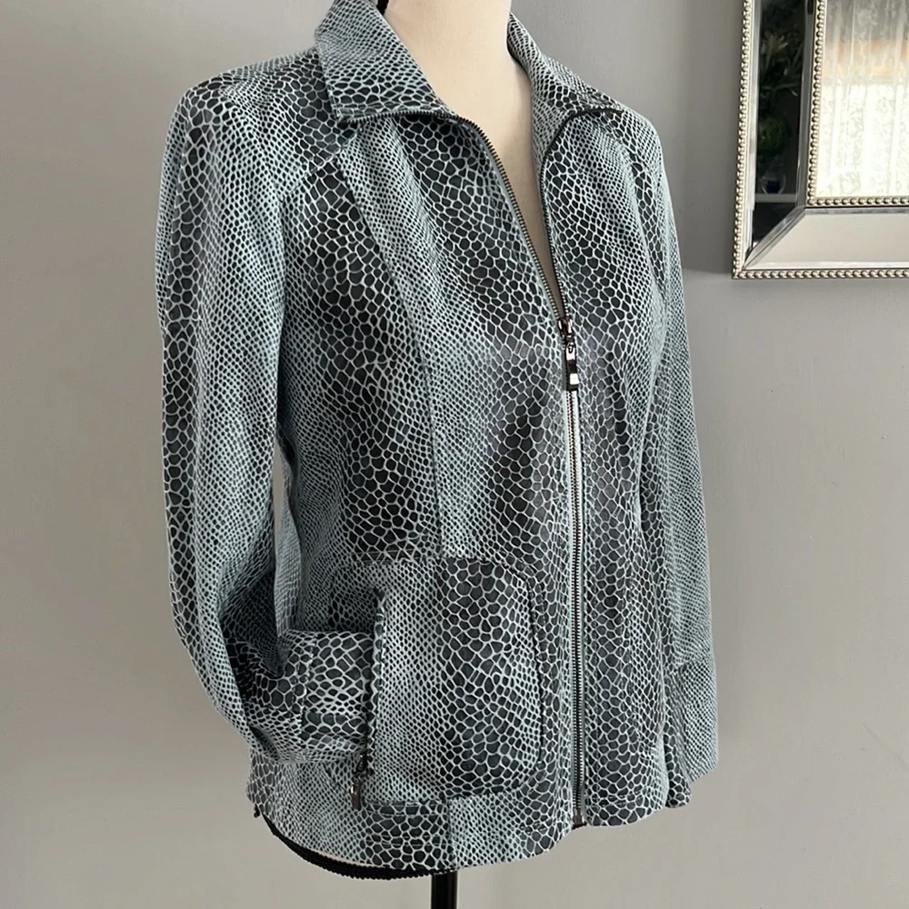 Dialogue Jacket - Picture 9 of 15